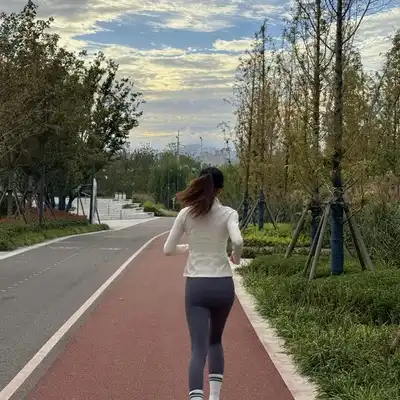 程娜德